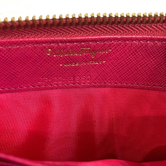 Salvatore Ferragamo Red Wallet - Picture 9 of 9